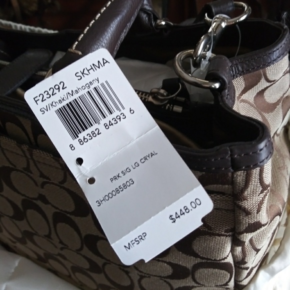 COACH Signature Handbag New With Tags Gorgeous Spacious Excellent Deal D… - Picture 2 of 8